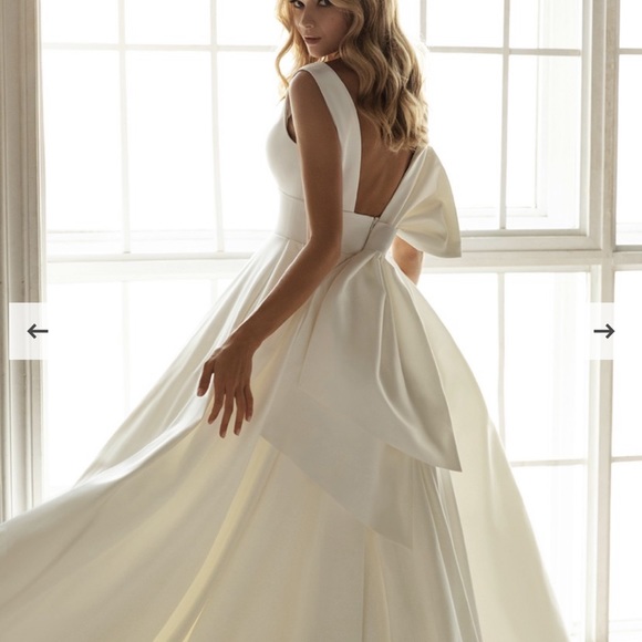 Meet your Posher, Camryn - Picture 1 of 1